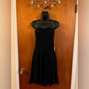 🆕 L8ter Black Strapless Lace Dress